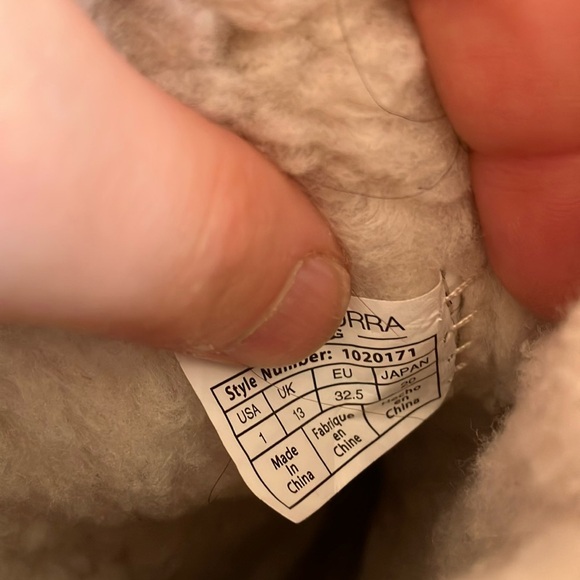 UGG Pink Suede Bow Boots - Picture 6 of 6